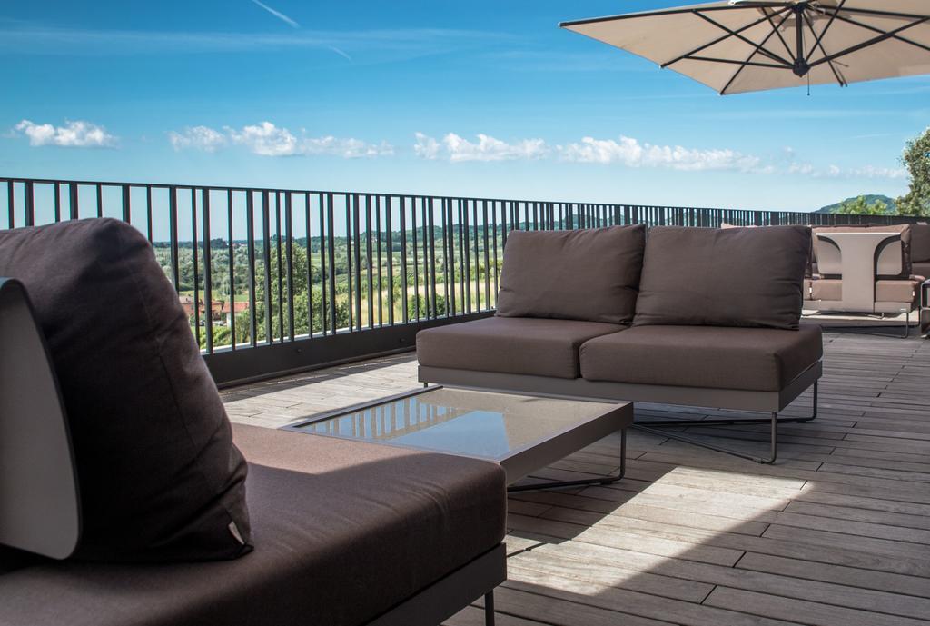 Fana Estate Apartment Dobrovo Bagian luar foto